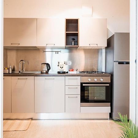Apulialux - Elegant Apartment Con Netflix 바리 외부 사진